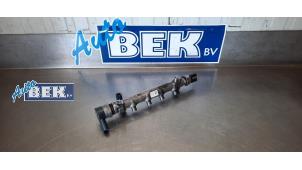 Gebruikte Injector brug Audi A3 Sportback (8VA/8VF) 2.0 TDI 16V Prijs € 24,95 Margeregeling aangeboden door Auto Bek