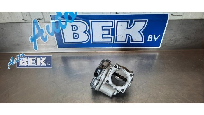 Gebruikte Gasklephuis Peugeot 208 I (CA/CC/CK/CL) 1.6 e-HDi FAP Prijs € 19,99 Margeregeling aangeboden door Auto Bek