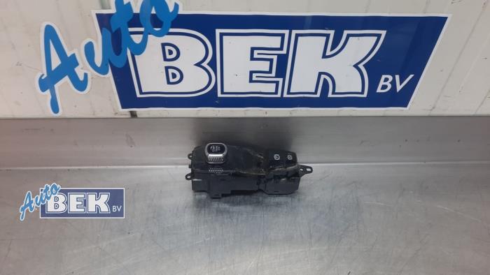 Gebruikte Handrem schakelaar Volvo V90 II (PW) 2.0 D3 16V Prijs € 45,00 Margeregeling aangeboden door Auto Bek