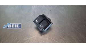 Gebruikte Combischakelaar ramen Volkswagen Transporter T5 1.9 TDi Prijs € 30,00 Margeregeling aangeboden door Auto Bek