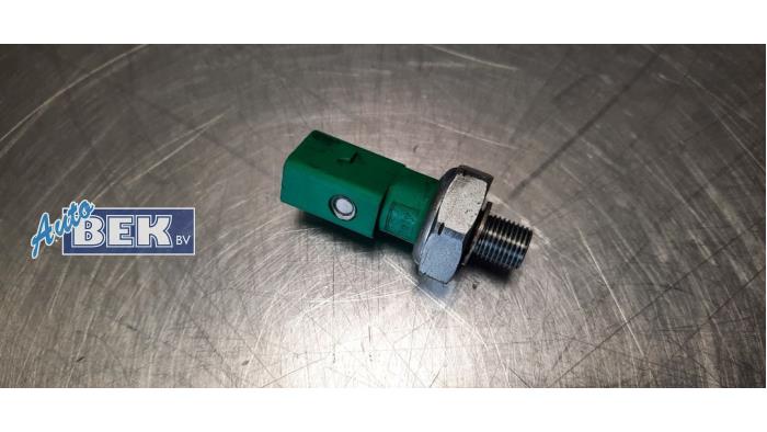 Oliedruk sensor van een Volkswagen Golf VII (AUA) 1.6 TDI 16V 2012