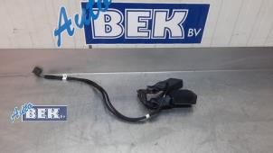 Gebruikte Veiligheidsgordel Insteek rechts-achter Opel Corsa F (UB/UH/UP) Electric 50kWh Prijs op aanvraag aangeboden door Auto Bek