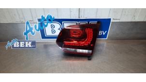 Gebruikte Achterlicht rechts Volkswagen Golf VI Cabrio (1K) 1.4 TSI 160 16V Prijs € 44,99 Margeregeling aangeboden door Auto Bek