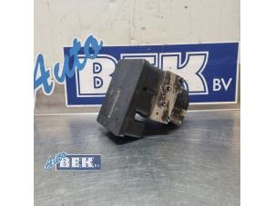 Gebruikte ABS Pomp Volkswagen Golf V (1K1) 2.0 TDI 16V Prijs € 45,00 Margeregeling aangeboden door Auto Bek