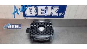 Gebruikte Speaker BMW X3 (F25) xDrive20d 16V Prijs € 25,00 Margeregeling aangeboden door Auto Bek