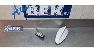 Gebruikte Antenne BMW X3 (F25) xDrive20d 16V Prijs € 35,00 Margeregeling aangeboden door Auto Bek