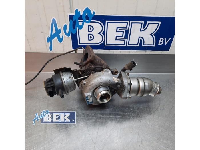 Gebruikte G-lader Audi A4 (B8) 2.0 TDI 16V Prijs € 200,00 Margeregeling aangeboden door Auto Bek