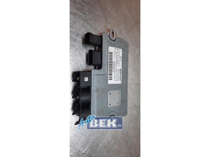 Gebruikte Start/Stop computer Opel Vivaro 2.0 CDTI 122 Prijs € 175,00 Margeregeling aangeboden door Auto Bek