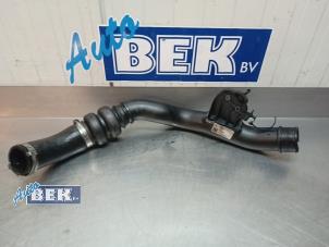 Gebruikte Intercooler Buis Ford Transit Custom 2.0 TDCi 16V Eco Blue 105 Prijs € 60,00 Margeregeling aangeboden door Auto Bek