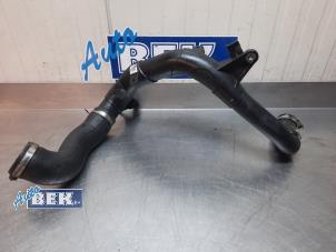 Gebruikte Intercooler Buis Skoda Kodiaq 2.0 TSI 4x4 Prijs € 99,99 Margeregeling aangeboden door Auto Bek