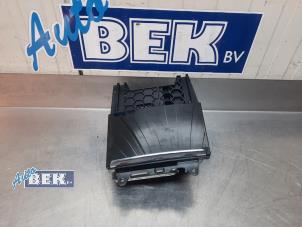 Gebruikte Opbergvak Skoda Kodiaq 2.0 TSI 4x4 Prijs € 150,00 Margeregeling aangeboden door Auto Bek