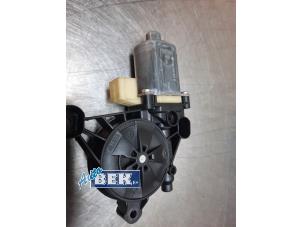 Gebruikte Motor electrisch raam Skoda Kodiaq 2.0 TSI 4x4 Prijs € 20,00 Margeregeling aangeboden door Auto Bek