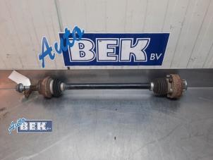 Gebruikte Aandrijfas rechts-achter Skoda Kodiaq 2.0 TSI 4x4 Prijs € 60,00 Margeregeling aangeboden door Auto Bek