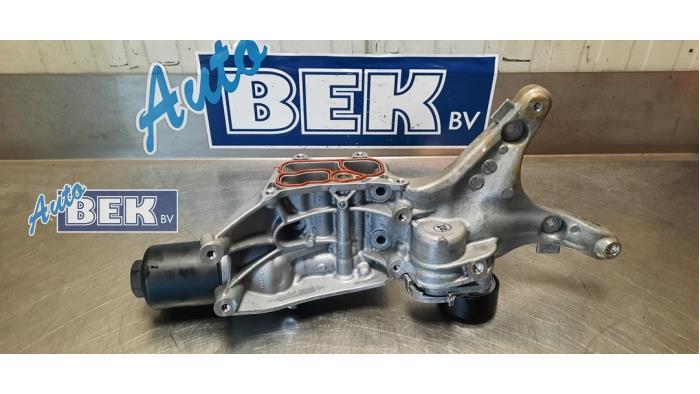 Gebruikte Dynamosteun boven Volkswagen Golf VII (AUA) 2.0 R 16V Prijs € 70,00 Margeregeling aangeboden door Auto Bek