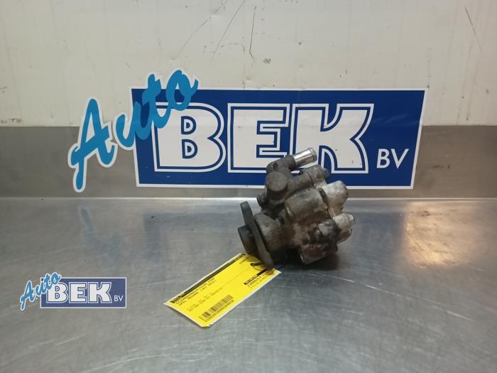 Gebruikte Servopomp Opel Movano 2.3 CDTi 16V FWD Prijs € 50,00 Margeregeling aangeboden door Auto Bek