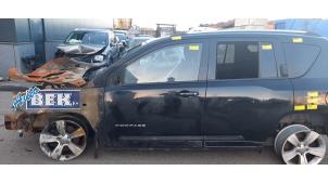 Gebruikte Portier 4Deurs links-voor Jeep Compass (MK49) 2.0 16V 4x2 Prijs op aanvraag aangeboden door Auto Bek