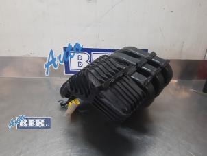 Gebruikte Inlaatspruitstuk Nissan Micra (K14) 1.0 12V Prijs op aanvraag aangeboden door Auto Bek