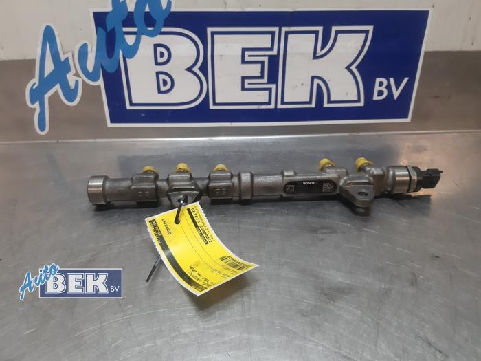 Gebruikte Injector brug Fiat Doblo Cargo (263) 1.3 D Multijet Prijs € 40,00 Margeregeling aangeboden door Auto Bek