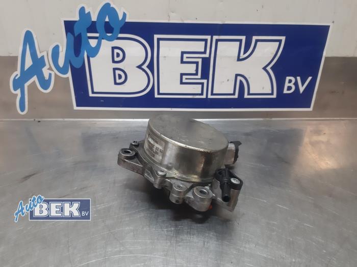 Gebruikte Vacuumpomp (Diesel) Opel Vivaro 2.0 CDTI 122 Prijs € 50,00 Margeregeling aangeboden door Auto Bek