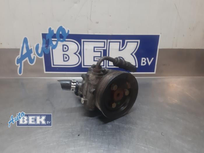 Gebruikte Servopomp BMW X5 (E53) 4.6 iS V8 32V Prijs € 49,00 Margeregeling aangeboden door Auto Bek