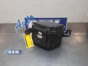 Gebruikte Zekeringkast Ssang Yong Tivoli 1.6 e-XGi 16V 2WD Prijs € 125,00 Margeregeling aangeboden door Auto Bek