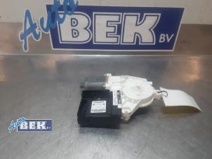 Gebruikte Motor electrisch raam Audi A3 Sportback (8PA) 1.8 TFSI 16V Prijs € 45,00 Margeregeling aangeboden door Auto Bek