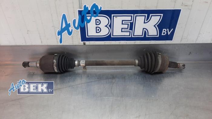 Gebruikte Aandrijfas links-voor Fiat Tipo (356S) 1.4 16V Prijs € 150,00 Margeregeling aangeboden door Auto Bek