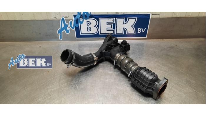 Gebruikte Intercooler Buis Citroen DS4 (NX) 1.6 e-Hdi 16V 110 Prijs € 39,95 Margeregeling aangeboden door Auto Bek