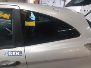 Gebruikte Ruit Driekhoek links-achter Ford Ka II 1.2 Prijs op aanvraag aangeboden door Auto Bek