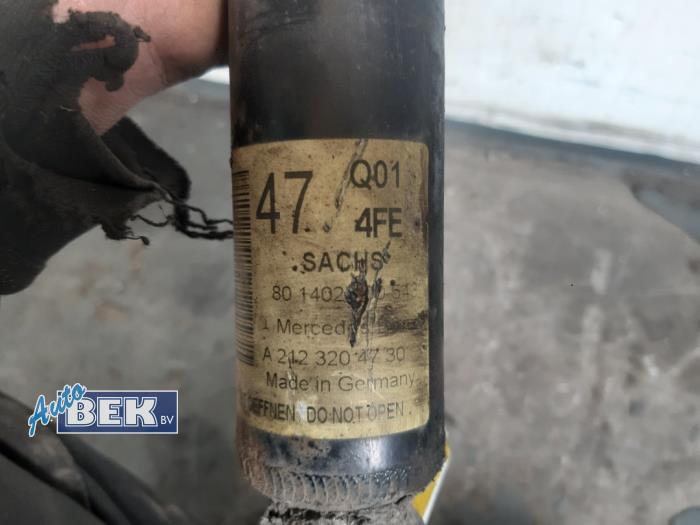 Schokdemper rechts-achter van een Mercedes-Benz E Estate (S212) E-220 CDI 16V BlueEfficiency 2014