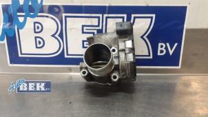 Gebruikte Gasklephuis Renault Laguna III Estate (KT) 2.0 dCi 16V 130 Prijs € 25,00 Margeregeling aangeboden door Auto Bek