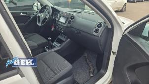 Gebruikte Module + Airbag Set Volkswagen Tiguan (5N1/2) 1.4 TSI 16V Prijs € 500,00 Margeregeling aangeboden door Auto Bek