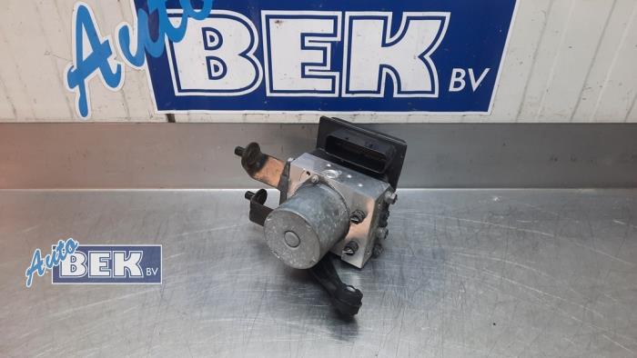 Gebruikte ABS Pomp BMW 5 serie Touring (E61) 525i 24V Prijs € 80,00 Margeregeling aangeboden door Auto Bek