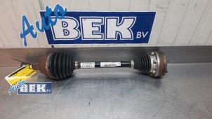 Gebruikte Steekas links-voor Volkswagen Golf VII (AUA) 1.6 TDI BMT 16V Prijs € 100,00 Margeregeling aangeboden door Auto Bek