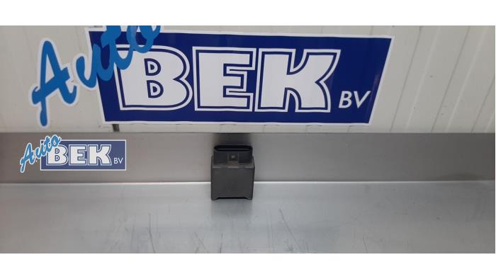 Gebruikte Brandstofpomp module Volkswagen Golf VII (AUA) 2.0 GTI 16V Performance Package Prijs € 24,00 Margeregeling aangeboden door Auto Bek