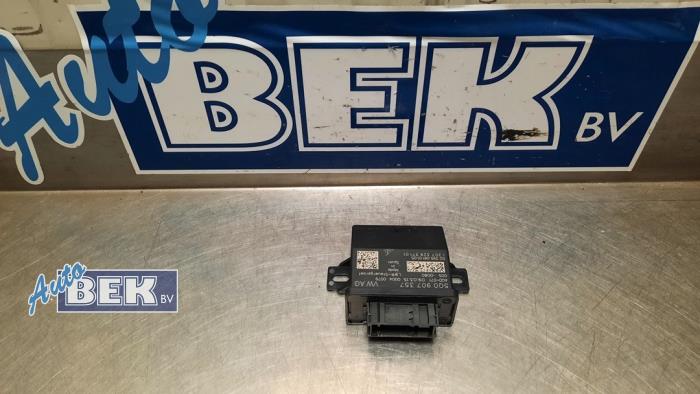 Gebruikte Computer hoogteregeling Volkswagen Golf VII (AUA) 2.0 GTD 16V Prijs € 20,00 Margeregeling aangeboden door Auto Bek