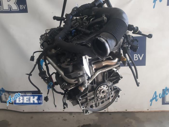 Motor van een Volvo V40 (MV) 2.0 D4 16V 2014