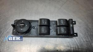 Gebruikte Combischakelaar ramen Ford Focus 3 Wagon 1.6 TDCi Prijs € 45,00 Margeregeling aangeboden door Auto Bek