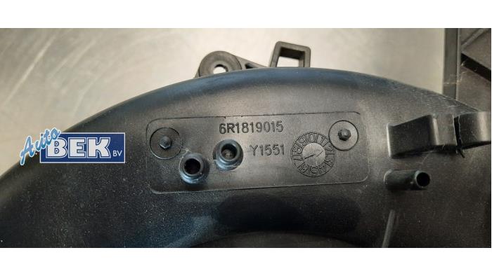 Kachel Ventilatiemotor van een Volkswagen Polo V (6R) 1.2 TSI 16V BlueMotion Technology 2016