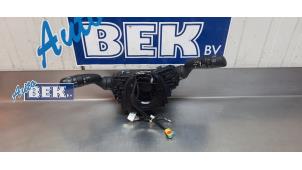 Gebruikte Licht + Raw Schakelaar Toyota Corolla Touring Sport (E21/EH1) 2.0 16V Hybrid Prijs € 95,00 Margeregeling aangeboden door Auto Bek