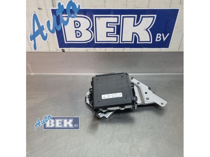 Gebruikte Computer Body Control Mazda CX-30 (DM) 2.0 e-SkyActiv-X 181 M Hybrid 16V Prijs € 200,00 Margeregeling aangeboden door Auto Bek
