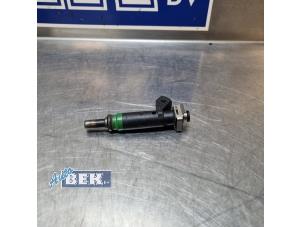 Gebruikte Injector (benzine injectie) BMW 6 serie (E64) 645 Ci 4.4 V8 32V Prijs € 45,00 Margeregeling aangeboden door Auto Bek