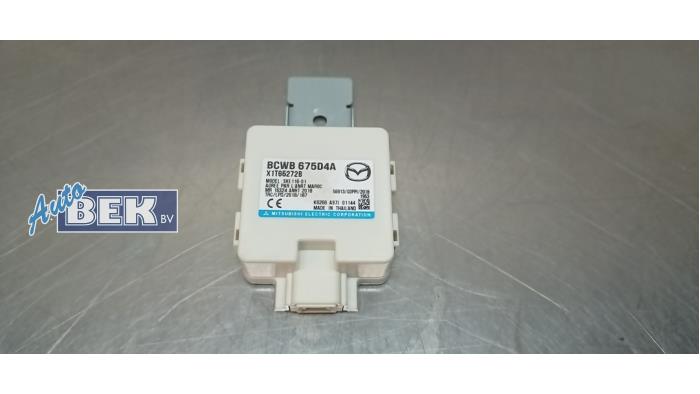 Gebruikte Emergency module Mazda CX-30 (DM) 2.0 e-SkyActiv-X 181 M Hybrid 16V Prijs € 49,95 Margeregeling aangeboden door Auto Bek