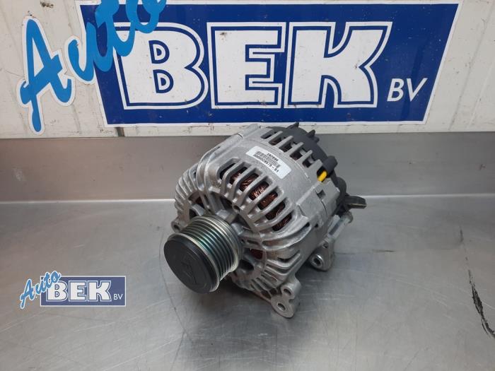 Gebruikte Dynamo Audi A3 Sportback (8PA) 2.0 TDI 16V Prijs € 55,00 Margeregeling aangeboden door Auto Bek