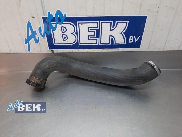 Gebruikte Intercooler Slang Volvo V40 (MV) 1.5 T2 16V Geartronic Prijs op aanvraag aangeboden door Auto Bek