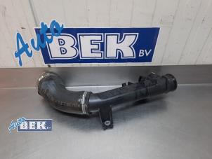 Gebruikte Intercooler Buis Volvo V40 (MV) 1.5 T2 16V Geartronic Prijs € 50,00 Margeregeling aangeboden door Auto Bek