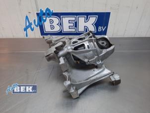 Gebruikte Motorrubber Audi A5 Cabrio (F57/F5E) 3.0 TDI V6 24V Quattro Prijs op aanvraag aangeboden door Auto Bek