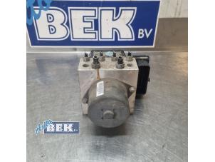 Gebruikte ABS Pomp Ford Mondeo IV Wagon 1.6 TDCi 16V Prijs € 110,00 Margeregeling aangeboden door Auto Bek
