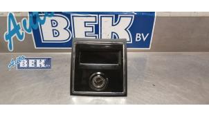 Gebruikte Display Interieur Skoda Superb Combi (3TAC/TAF) 1.4 TSI 16V Prijs € 24,95 Margeregeling aangeboden door Auto Bek