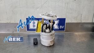 Gebruikte Tank element Pomp Nissan Juke (F16) 1.0 DIG-T 117 12V Prijs € 75,00 Margeregeling aangeboden door Auto Bek